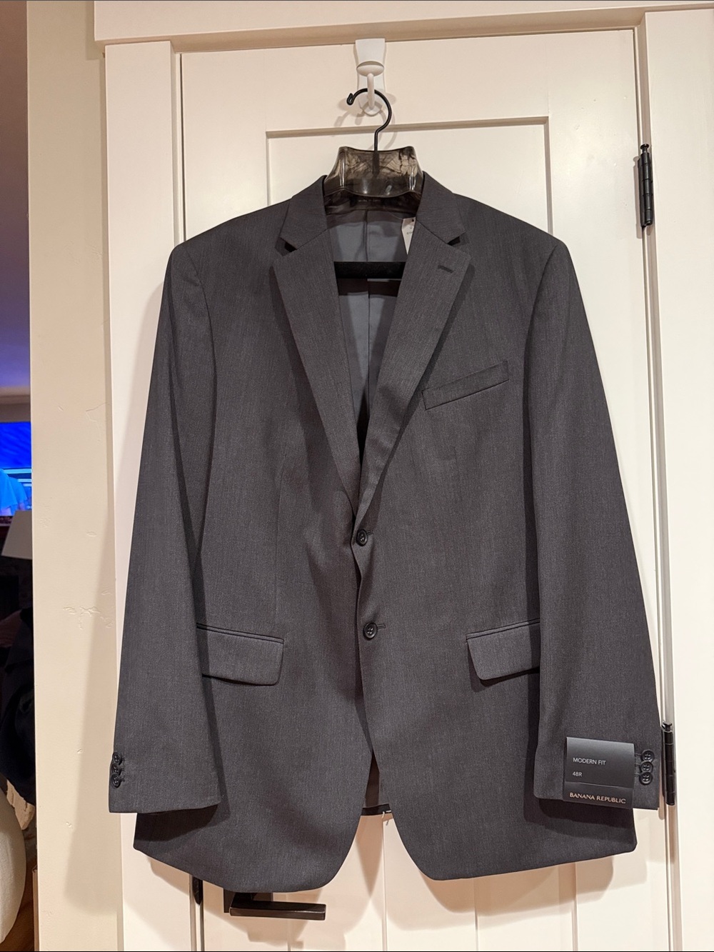 NWT Banana Republic Men's Gray Modern Fit Two-Button Suit Blazer